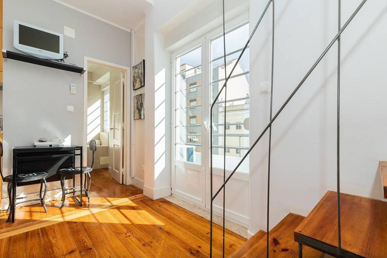Renovated Apartments In Central Lisbon Exterior photo